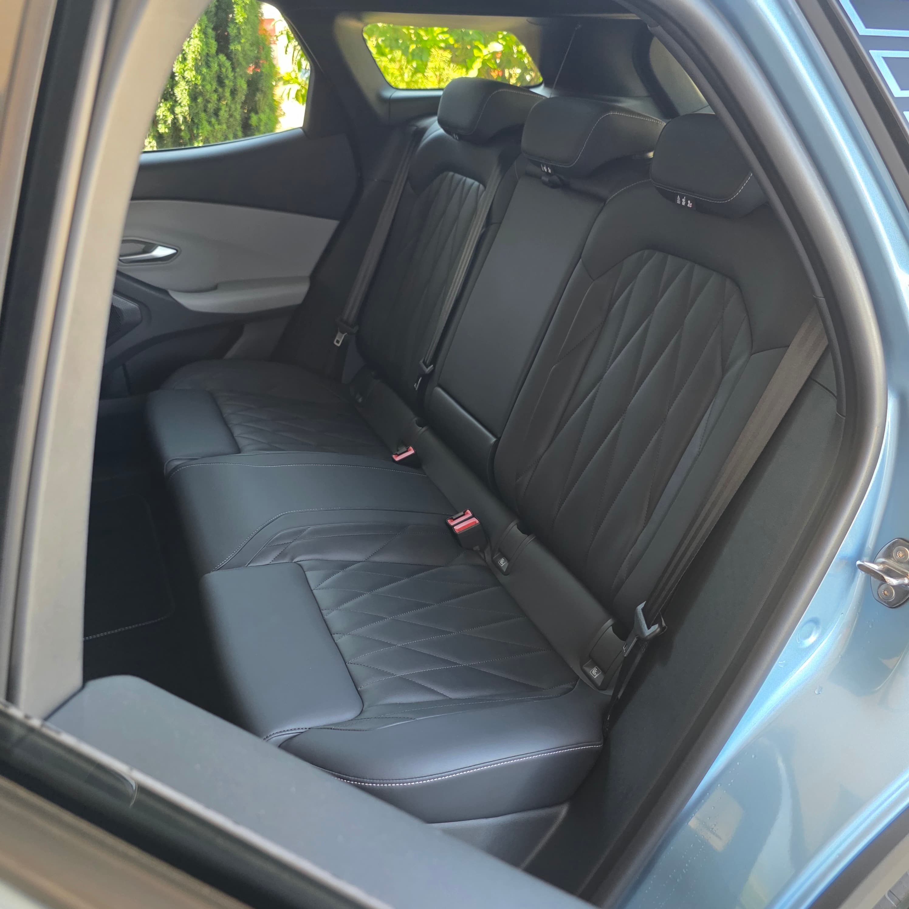 Detail vozu Ford Explorer Extended Range AWD Premium - 10