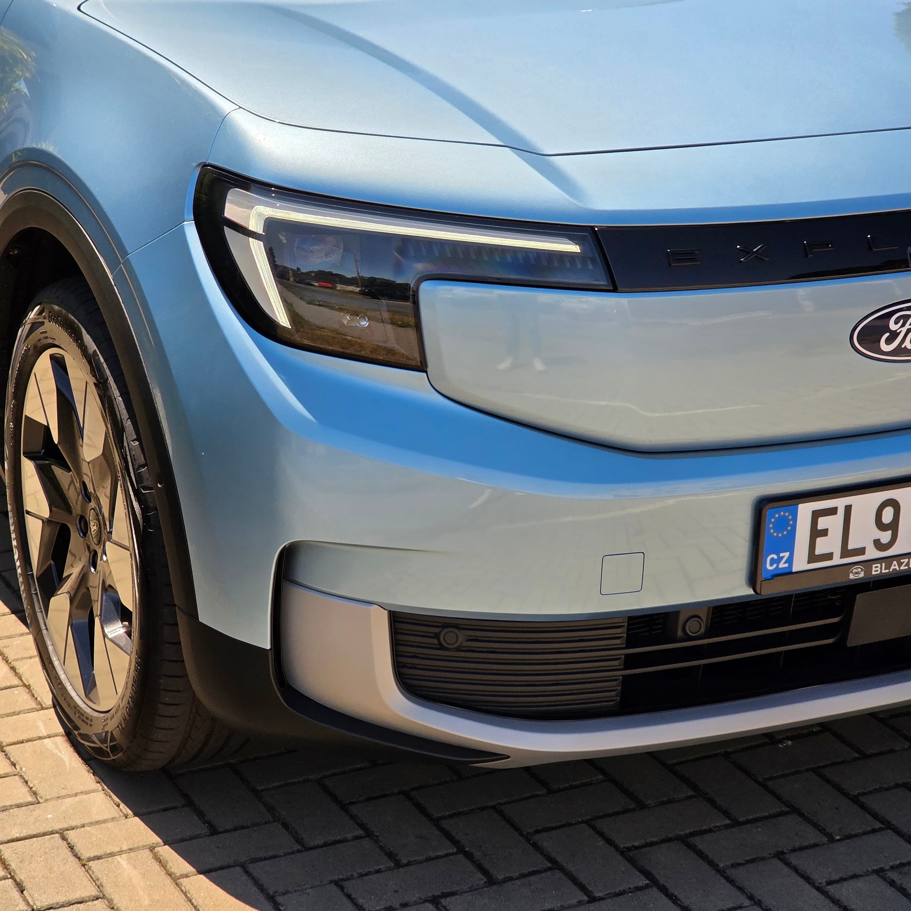 Detail vozu Ford Explorer Extended Range AWD Premium - 3