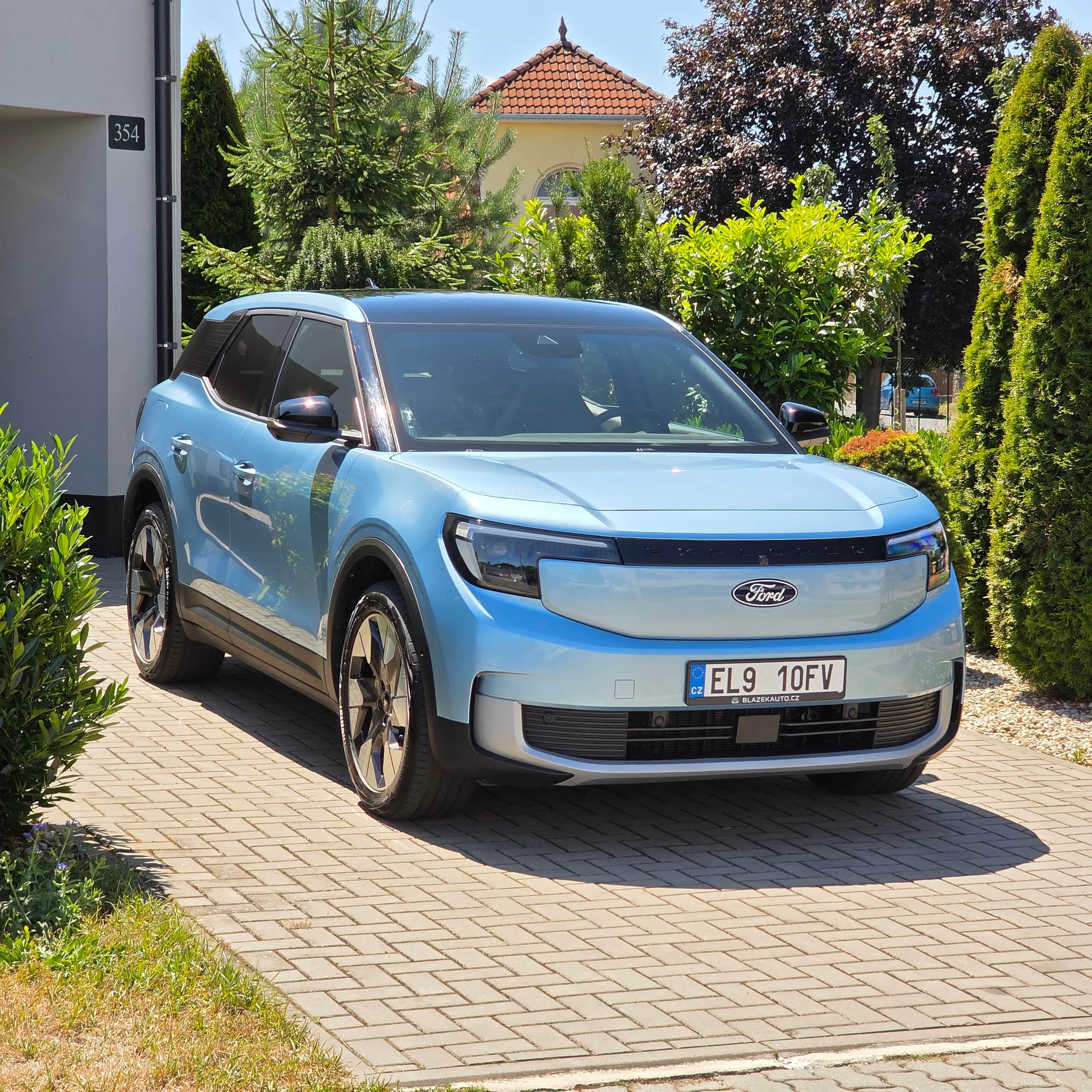 Hlavní foto - Ford Explorer Extended Range AWD Premium