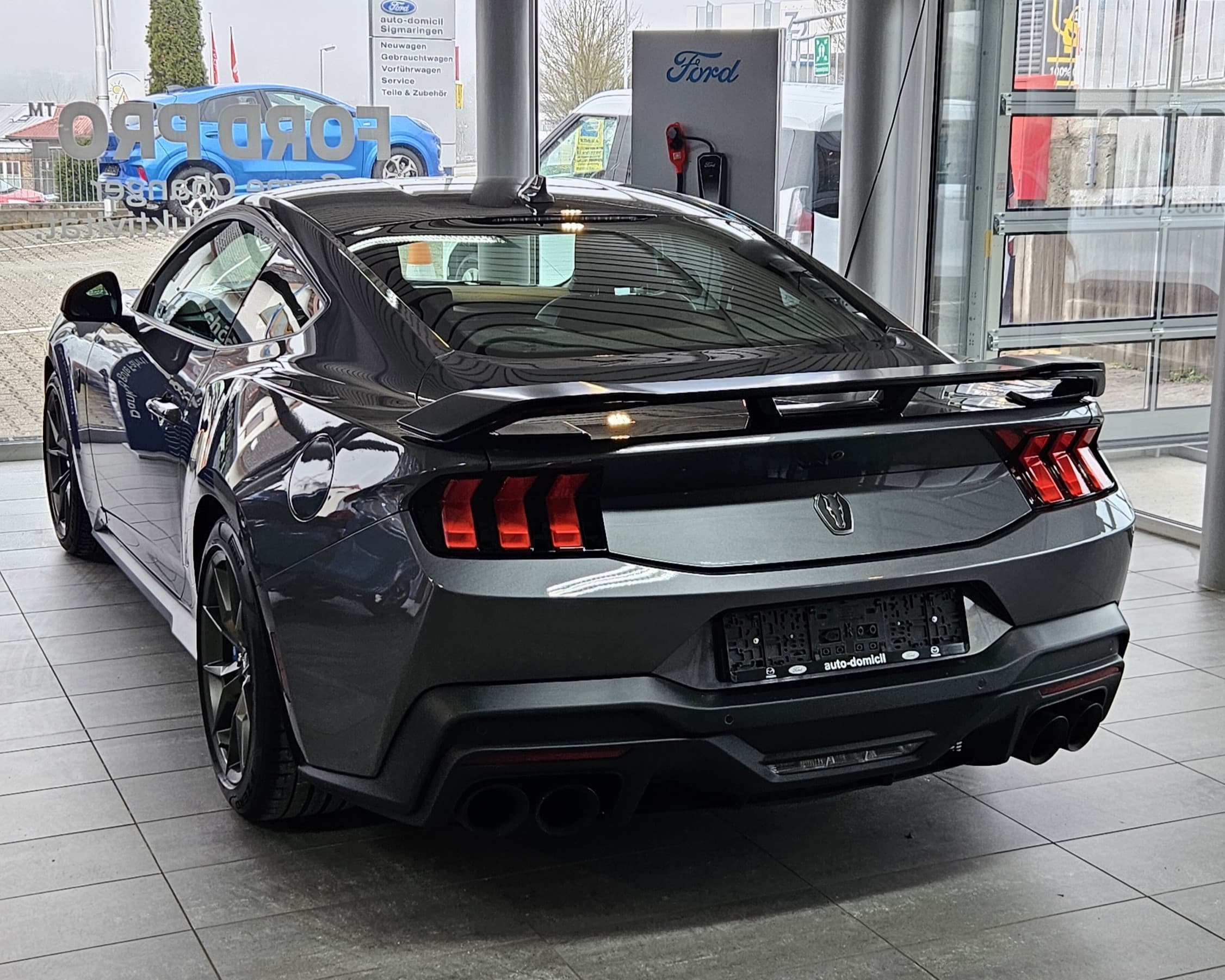Detail vozu Ford Mustang Dark Horse 5.0 - 3