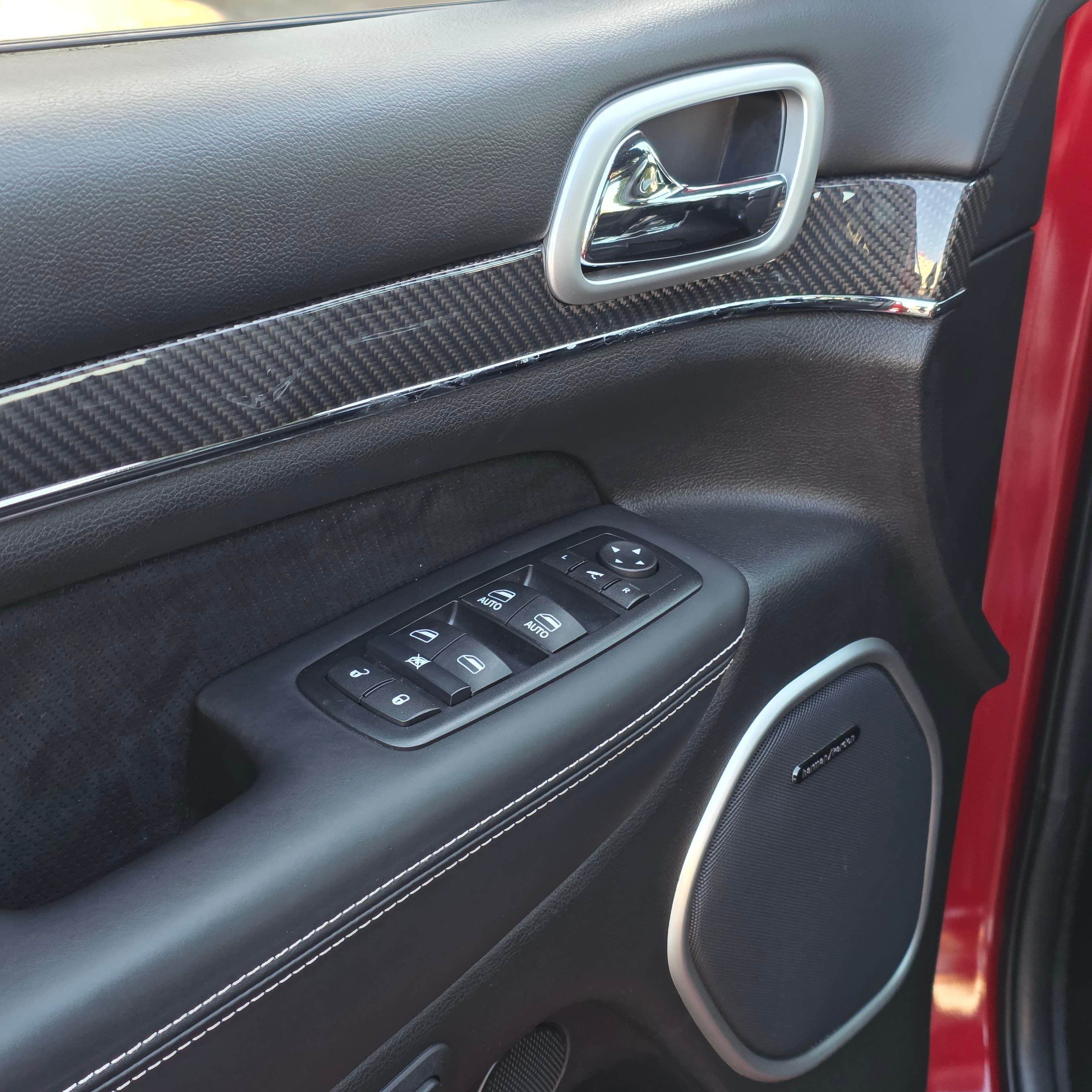 Detail vozu Jeep Grand Cherokee SRT V8 - 10